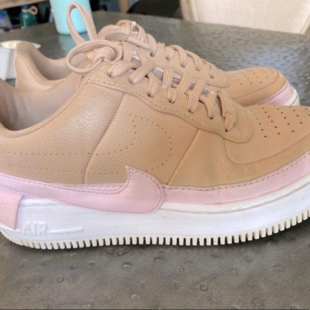 NIKE AIR FORCE